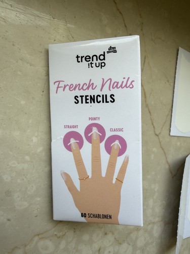 Essence french nails - french,